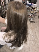 本八幡美容室　ヘアシック　縮毛矯正　トリートメント　痛まない　オーガニックカラー　トリートメント　ハーブカラー　アッシュ